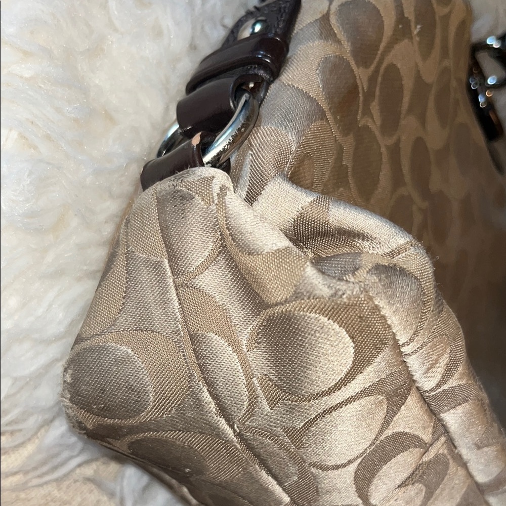 Coach Brown and Tan Shoulder Bag - Picture 4 of 8